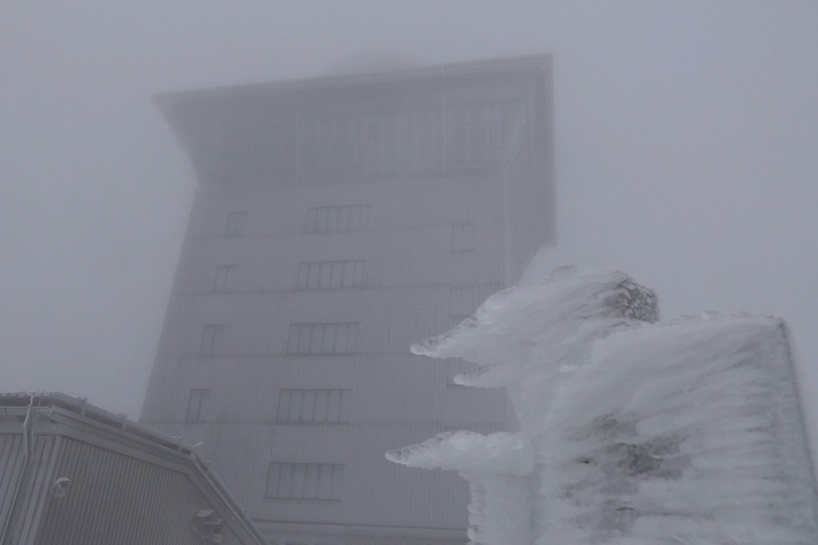 Eispanzer auf dem Brocken im Harz!