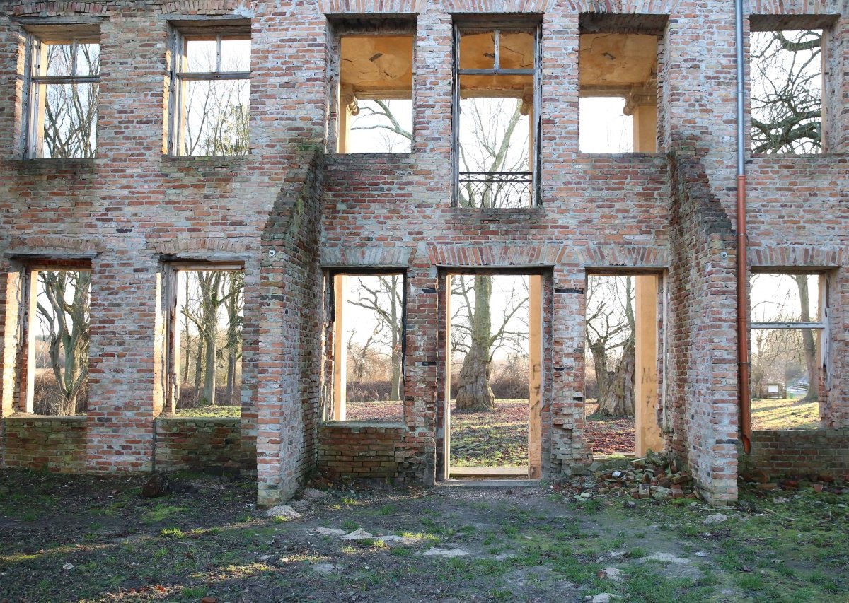 Lost Place Gifhorn Wohnungsbau Gold Projekt Bauen Zeitung Krankenhaus