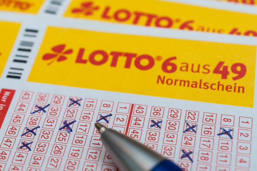 Ein Spieler aus Salzgitter hat beim Lotto mit sechs Richtigen ordentlich abgeräumt. (Symbolbild)