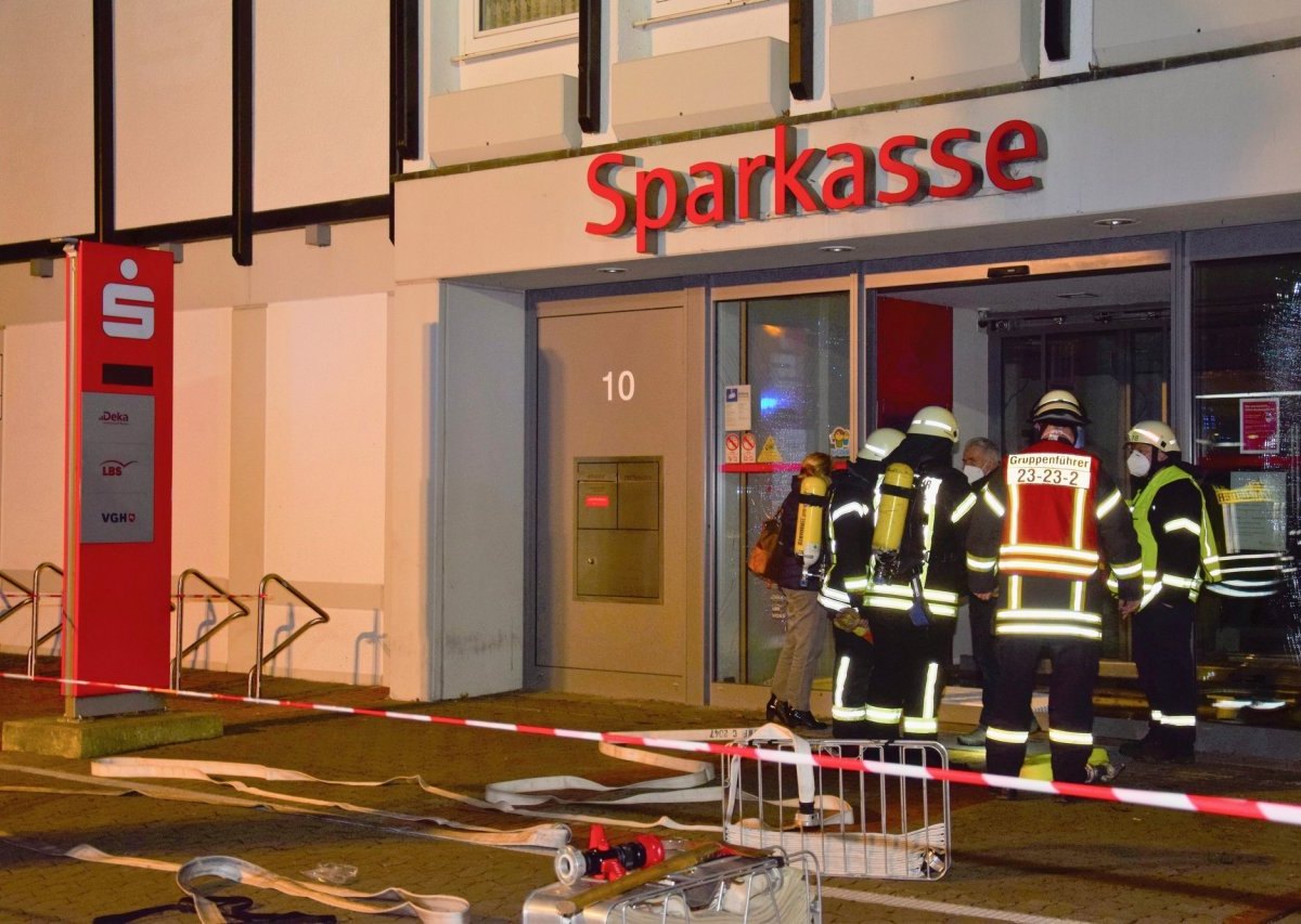 Kreis Wolfenbüttel Automat Sparkass.JPG