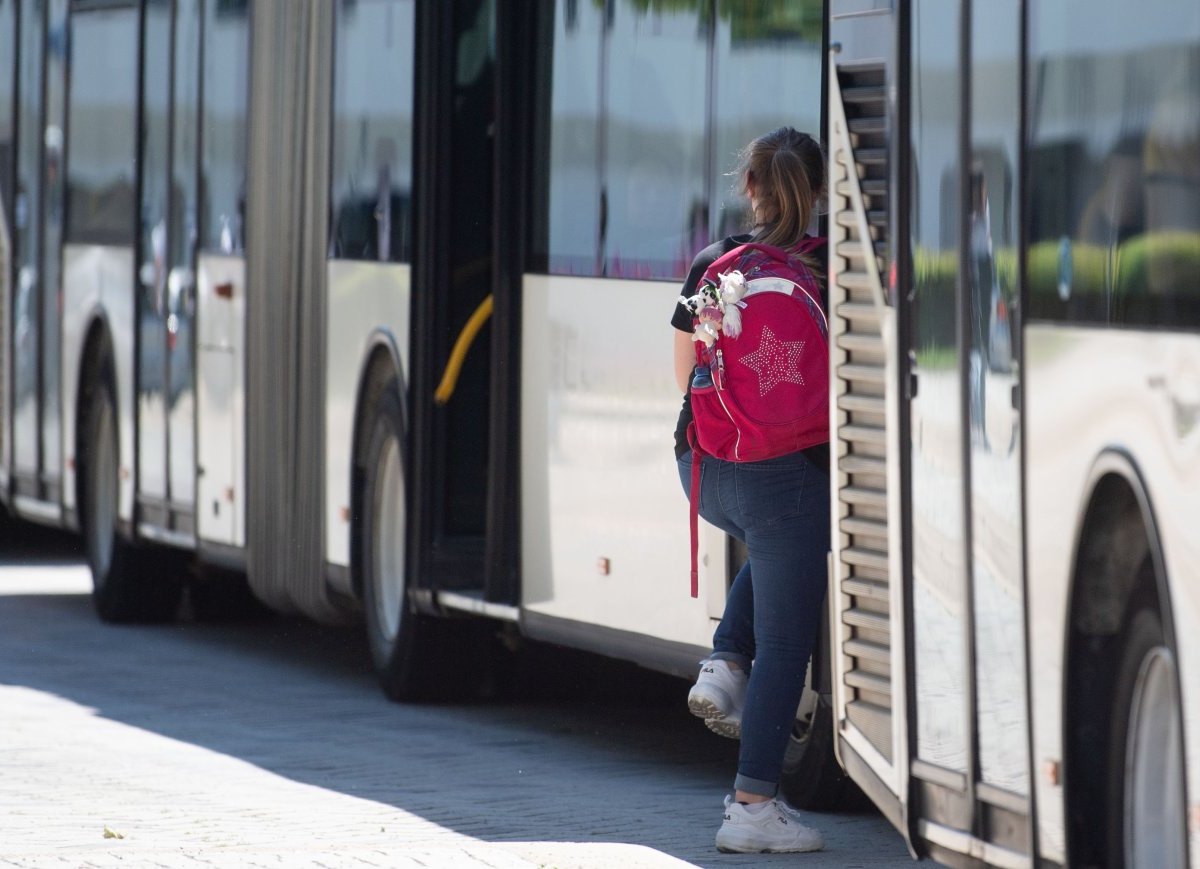 salzgitter bus mädchen