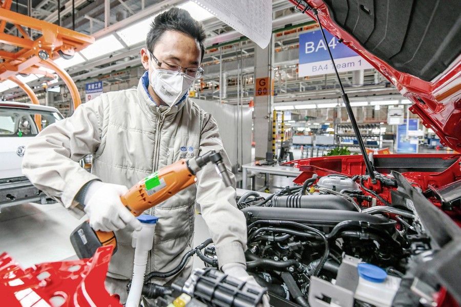 Die Volkswagen Group China meldet in der Corona-Krise deutliche Zeichen für eine Erholung des Geschäfts.