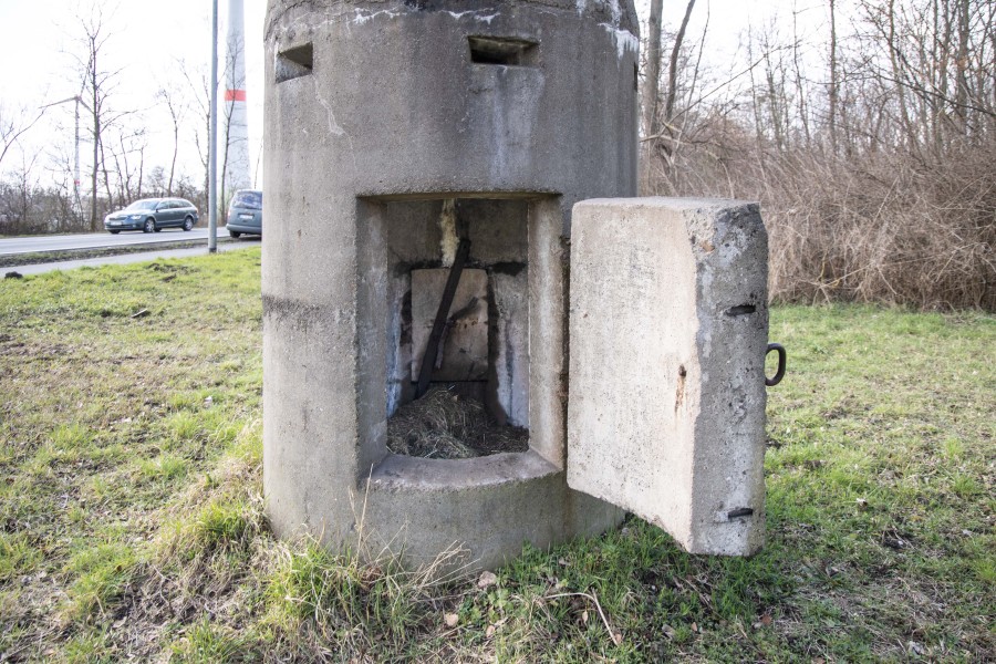 So sieht es in einem solchen „Einmannbunker“ von innen aus. 