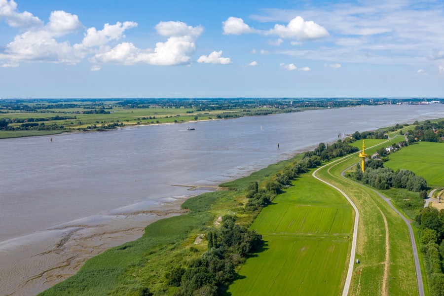 Der Vermisste soll in der Weser getrieben haben. (Symbolbild)