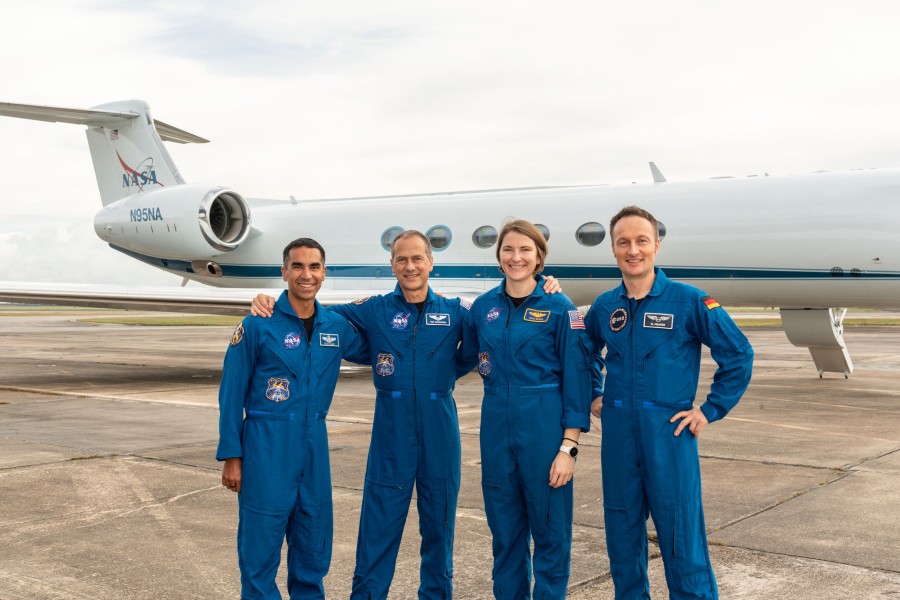 Die Astronauten der aktuellen Crew Dragon von SpaceX. Ganz rechts ist der Deutsche, Matthias Maurer.