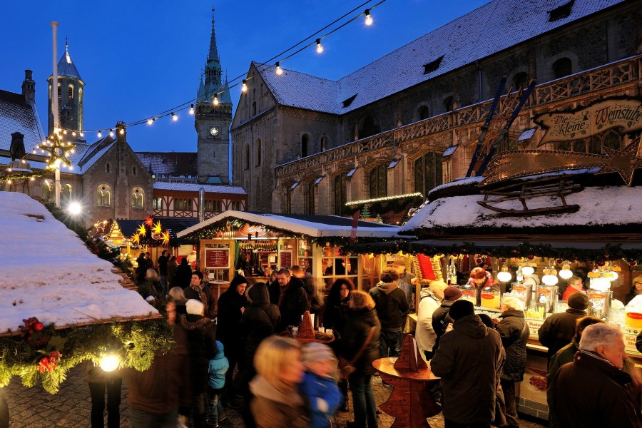 Braunschweig: Das waren noch Zeiten... Der Blick auf den verschneiten Burgplatz.