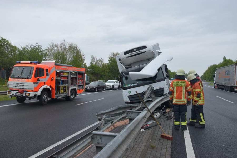 Die Autobahn musste gesperrt werden. 