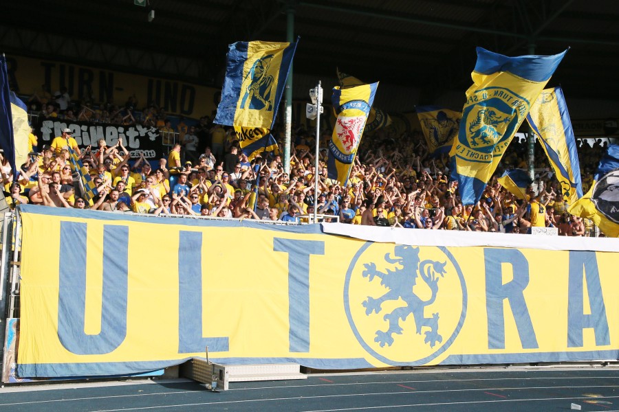 Die Ultras von Eintracht Braunschweig hatten mit einer Flyer-Aktion für Aufsehen und Unmut gesorgt. (Symbolbild)