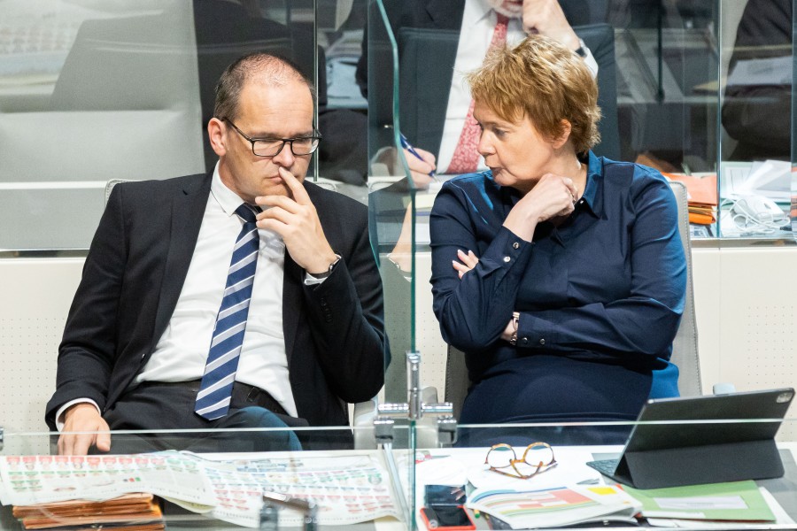 Niedersachsens Kultusminister Grant Hendrik Tonne und Gesundheitsministerin Daniela Behrens (beide SPD).  