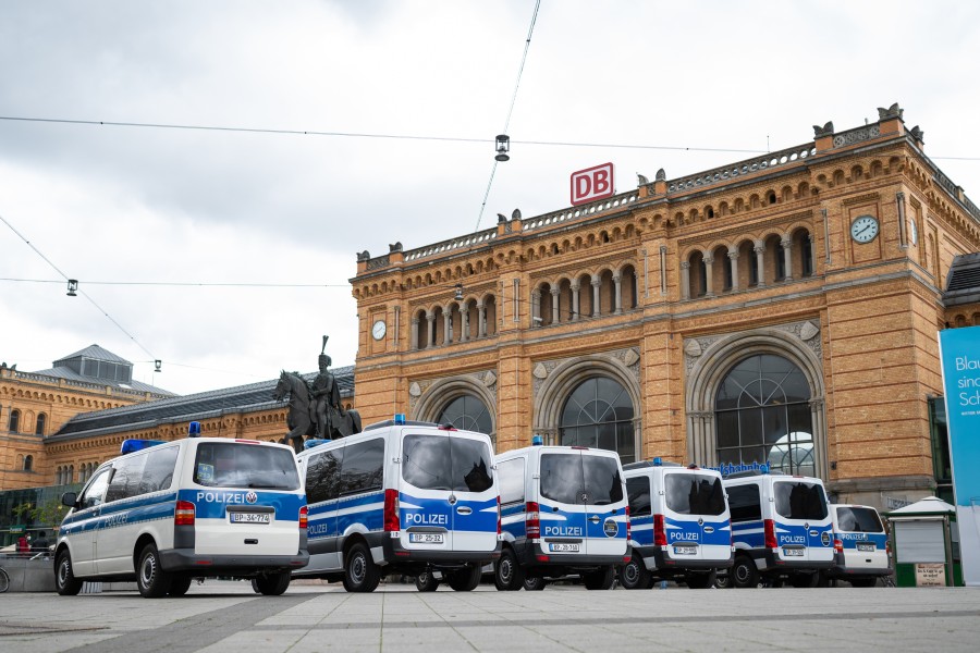 Die Polizei Hannover hatte eine Menge zu tun am Samstag.