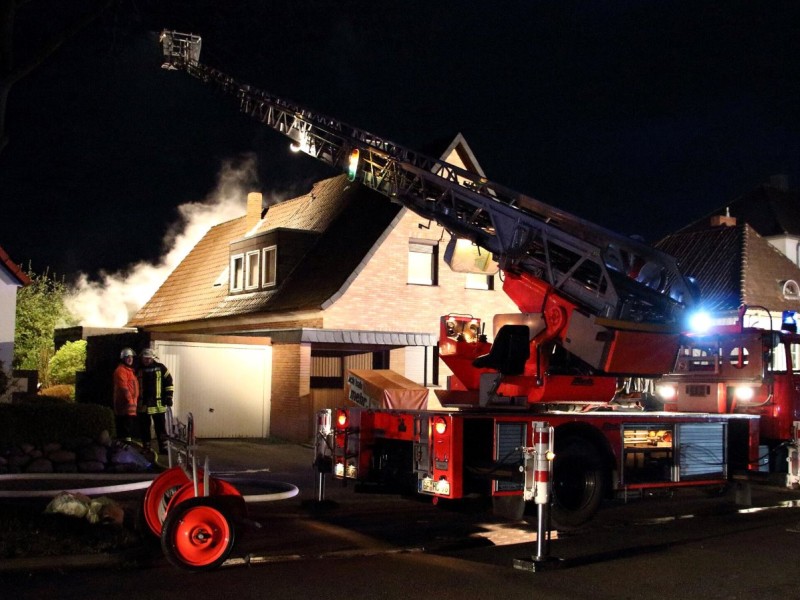 Das Feuer war im Anbau des Einfamilienhauses ausgebrochen.