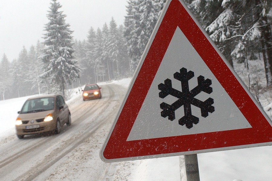 Starker Schneefall im Harz führt zu mehreren Straßensperrungen. (Archivbild)