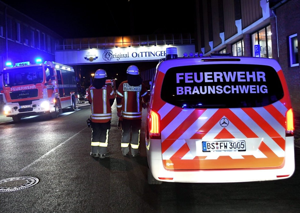 brand oettinger braunschweig bier brauerei feuerwehr