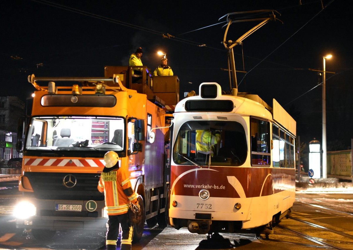 braunschweig straßenbahn bsvg tram entgleist