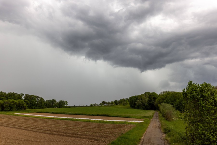 Wolfsburg: Der Deutsche Wetterdienst spricht von einem Staubteufel. (Symbolbild) 