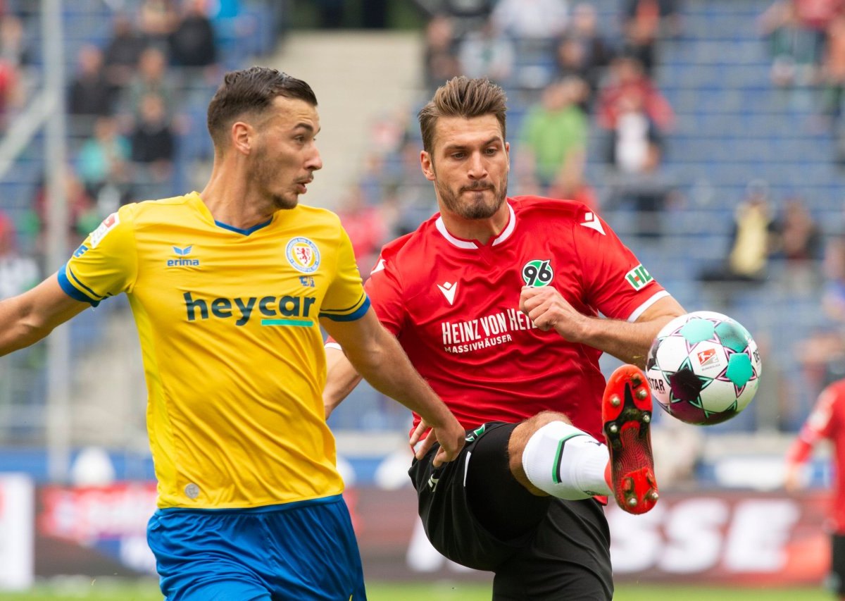 eintracht braunschweig derby.jpg