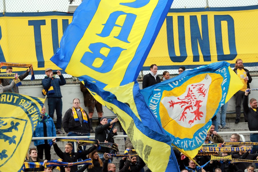 Bei Eintracht Braunschweig zieht sich die Ultras-Szene schweren Herzens wieder zurück.