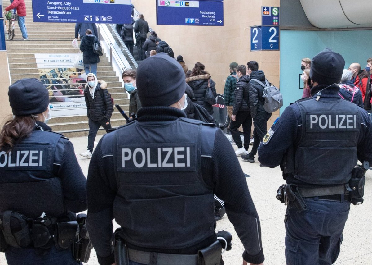 hannover hauptbahnhof.jpg