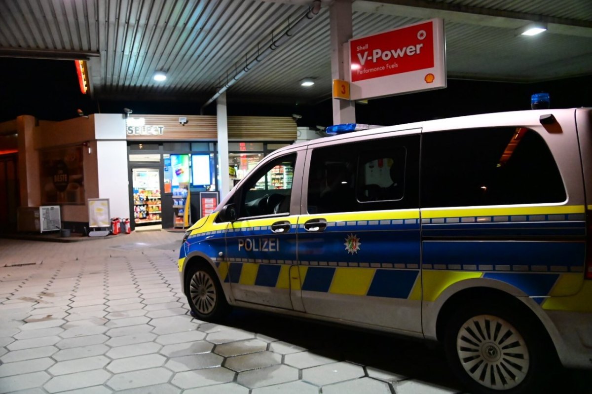 polizei tankstelle überfall wolfsburg