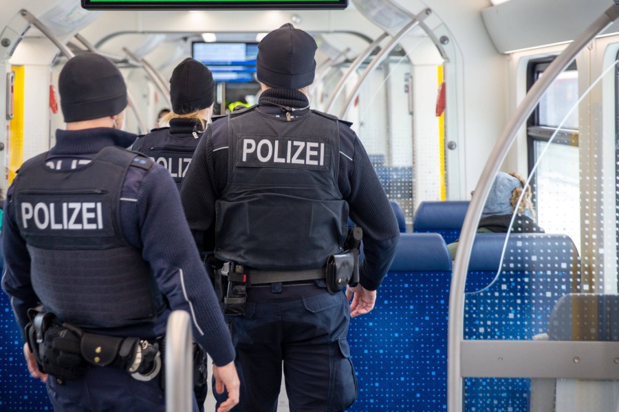 Die beiden Verdächtigen sind schon polizeibekannt. (Symbolbild)