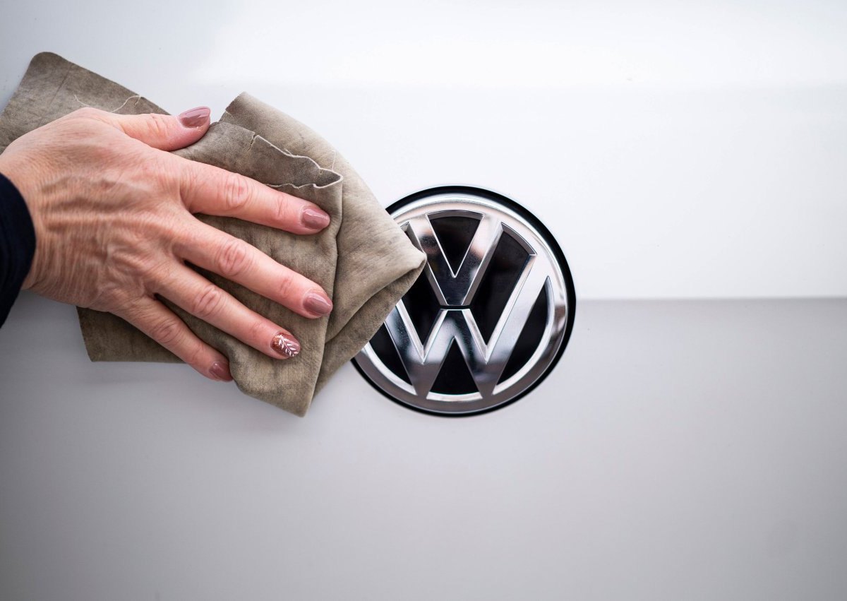 vw logo.jpg