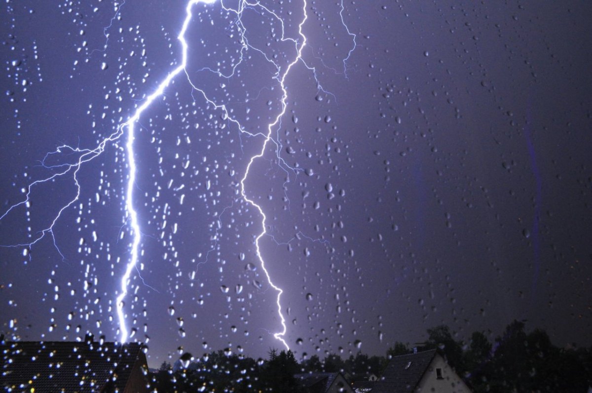 wetter-in-niedersachsen-blitz.jpg