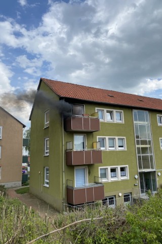 In Schöningen (Kreis Helmstedt) sorgte ein Balkon-Brand für einen Großeinsatz. 