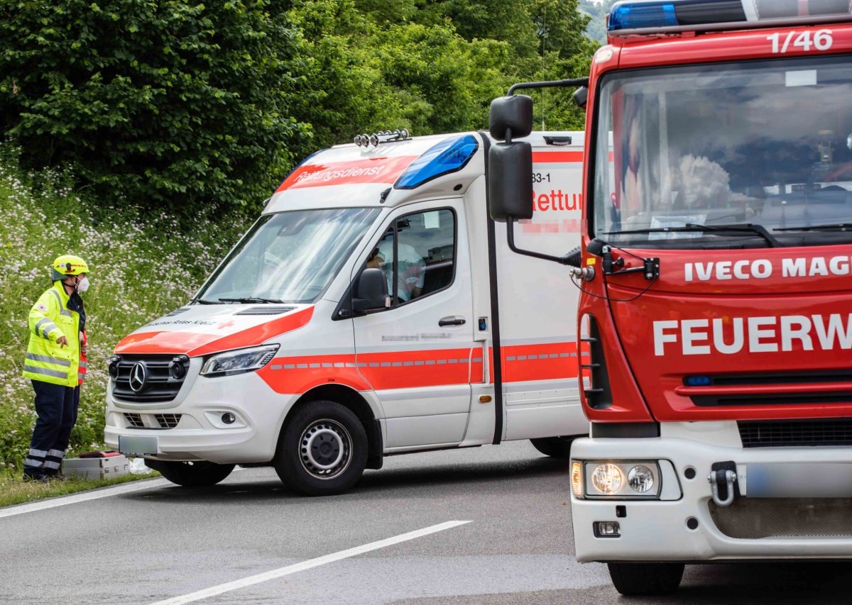 unfall rettungswagen bundessraße weyhausen gifhorn