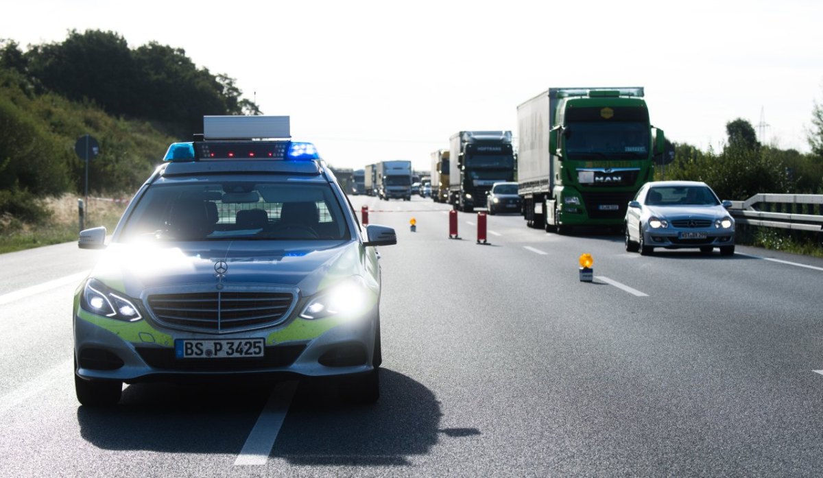 unfall a2 autobahn polizei peine braunschweig