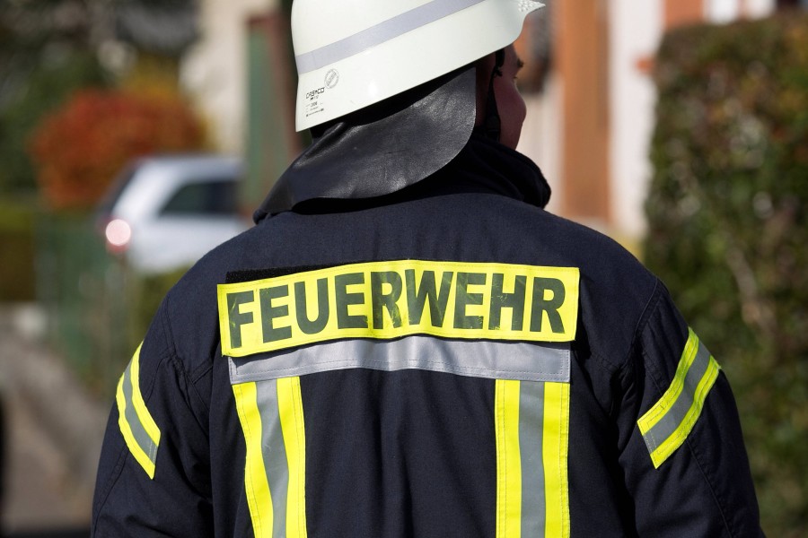 Kreis Helmstedt: Die Feuerwehr Flechtorf rückt aus, um ein Kind zu befreien, das seinen Kopf in einen Eimer gesteckt hat. (Symbolbild) 