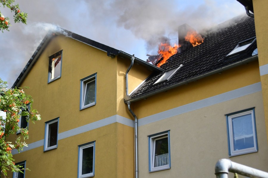Zum fünften Mal hat am Montagabend ein Dachstuhl in Wolfenbüttel gebrannt. 