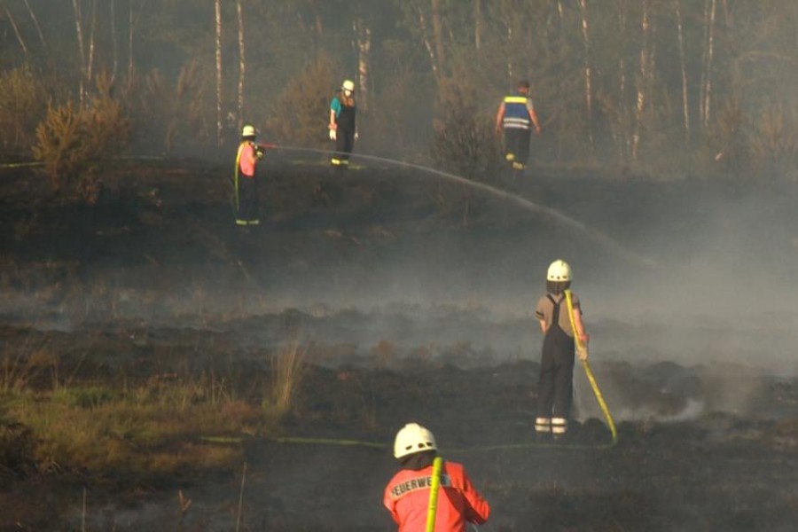 Die Löscharbeiten gestalteten sich für die Einsatzkräfte im Kreis Gifhorn äußerst schwierig.