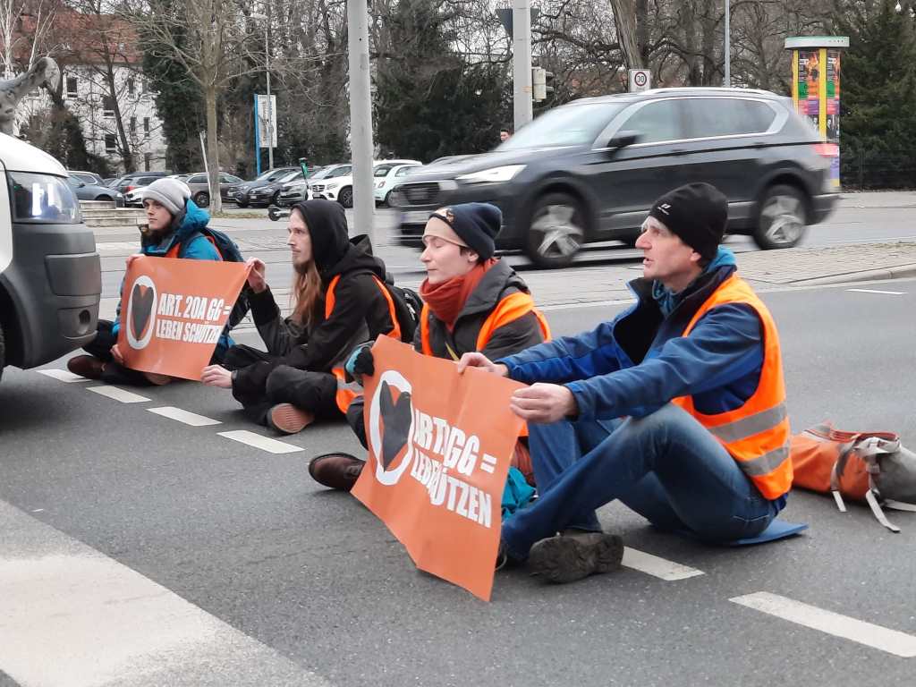 Die Klima-Kleber haben wieder zugeschlagen in Braunschweig.