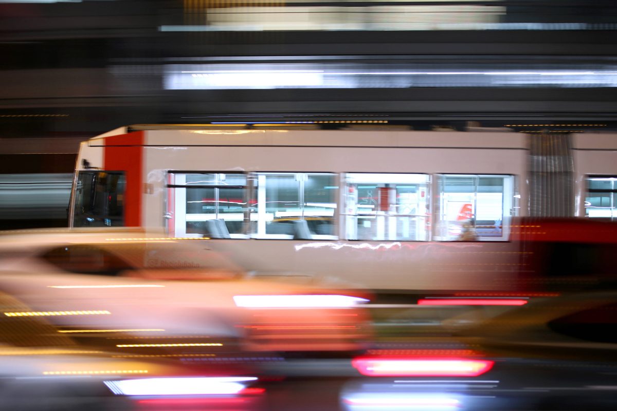 Heftige Szenen in einer Straßenbahn in Braunschweig! (Symbolbild)