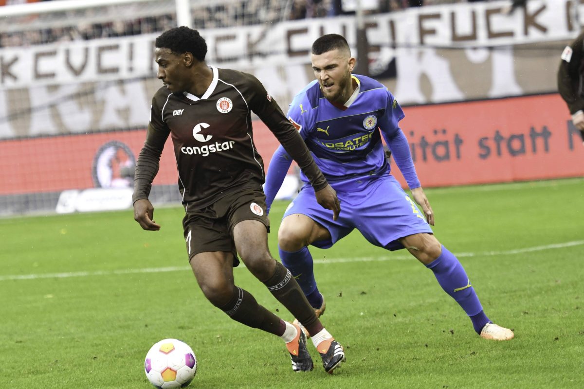 Bei St. Pauli - Eintracht Braunschweig ging ein Zoff weiter.