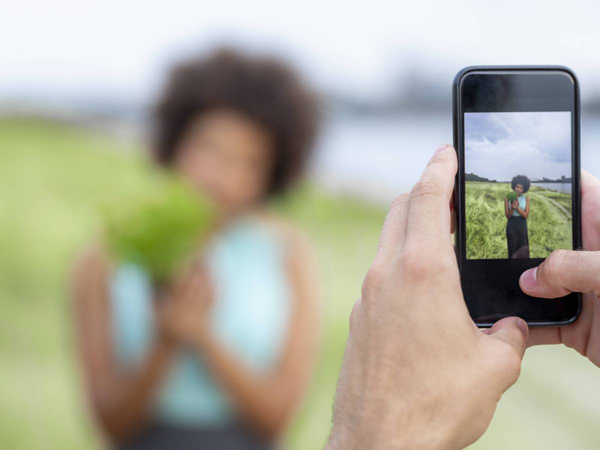 Mann macht Foto