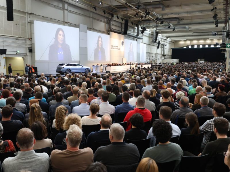 VW: Weniger Geld für Mitarbeiter? Cavallo mit Kampf-Ansage – „Wenn es sein muss“