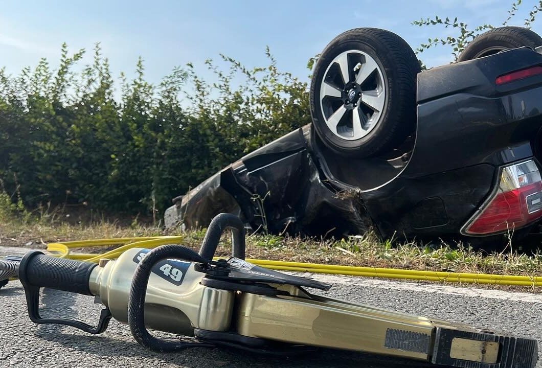 Das Auto landete bei dem Unfall im Harz auf dem Dach. FÃ¼r dessen Fahrer kam jede Hilfe zu spÃ¤t.