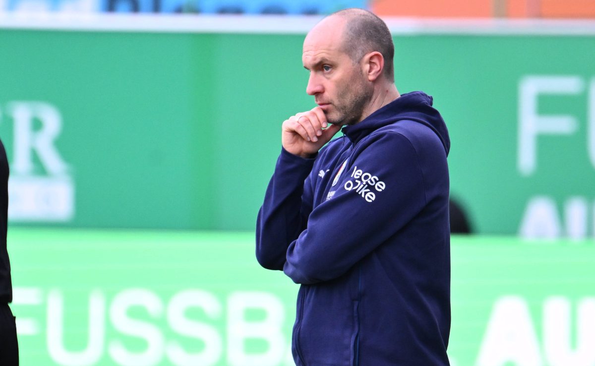 Das Spiel Braunschweig - Ulm wird für beide Teams enorm wichtig. Vor dem Kellerduell richtet BTSV-Coach Scherning klare Worte an sein Team.