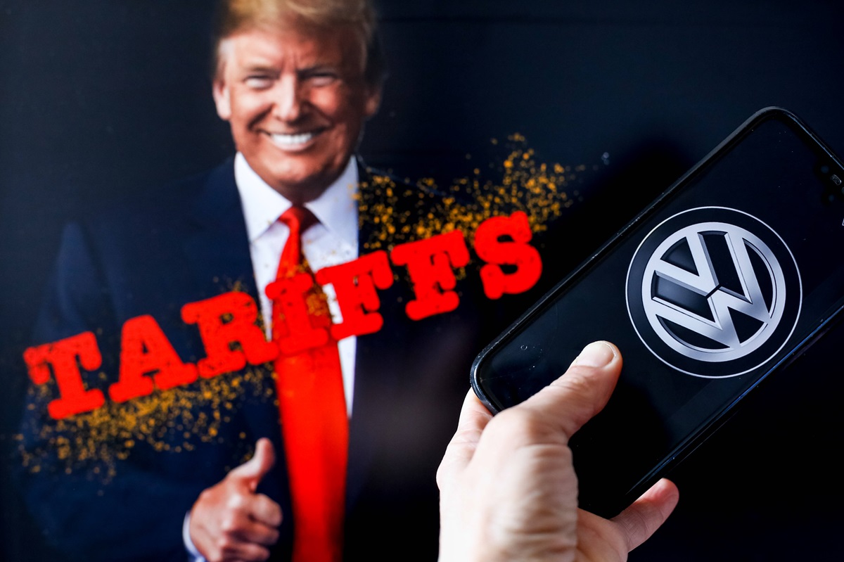 Donald Trump hat hohe Zölle auf Autos aus Europa verhängt. (Symbolbild)