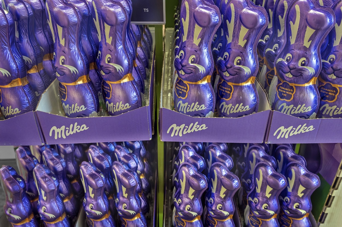 Osterhasen im Supermarkt